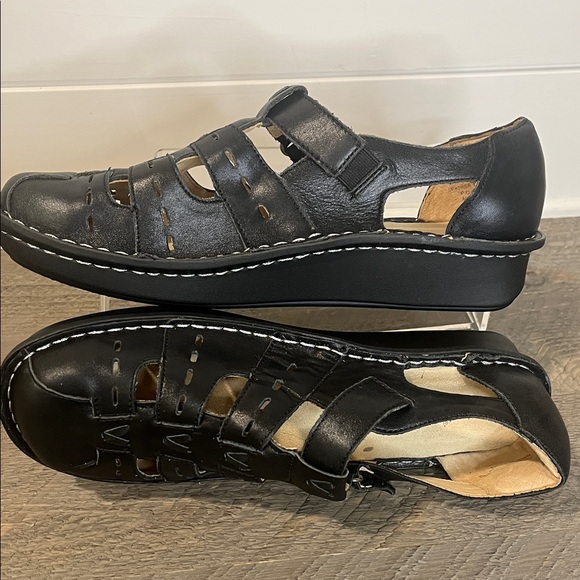 Pesca Black Butter Sandal / Women Size EU 41 / US 10.5 - Picture 5 of 11